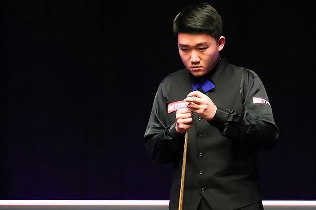 一号娱乐C9前途光明！，Scout新星晋级下一阶段表现突出赢得满堂喝彩(scout几个冠军)